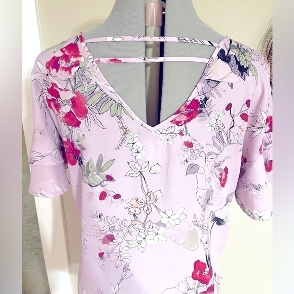 Maurices Floral Blouse Size Medium Ruffled Sleeves Tie Sides Lavender Chiffon - Picture 2 of 9
